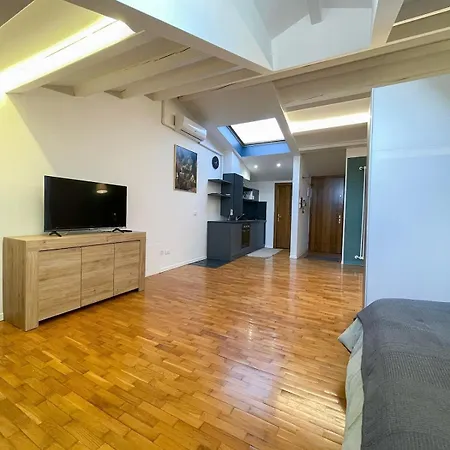 Le Mura Minicase Int 4 *